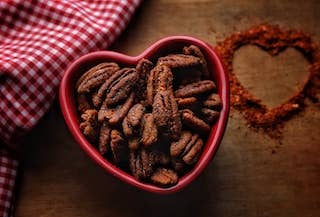 Fortune Favors - Wholesale Nuts - 8oz Fortune Favors The Spicy Candied Pecans6
