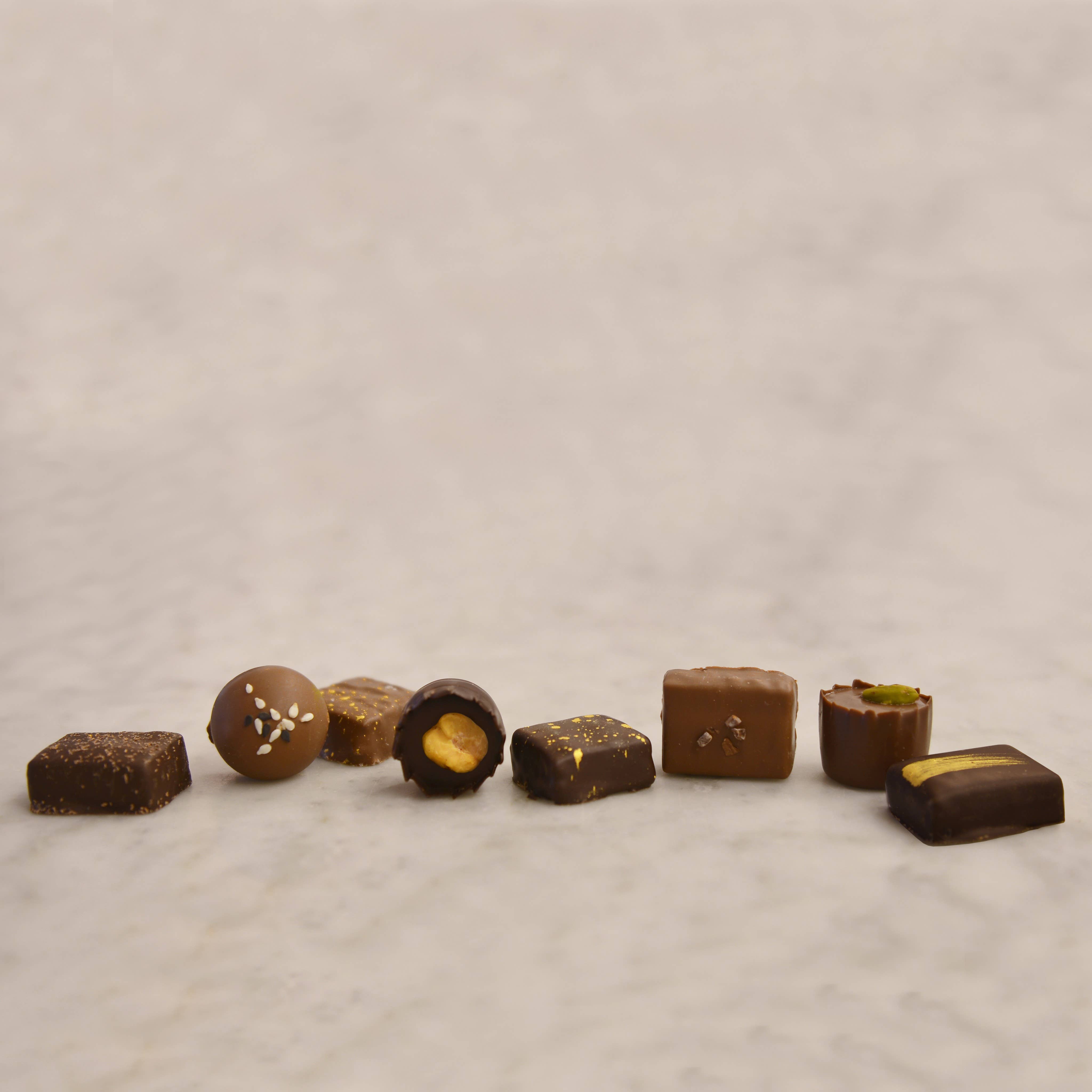 Melt Chocolates – Großhandel Schokoladenschachtel – Geschenkbox mit 10 handgefertigten Schokoladenpralinen2