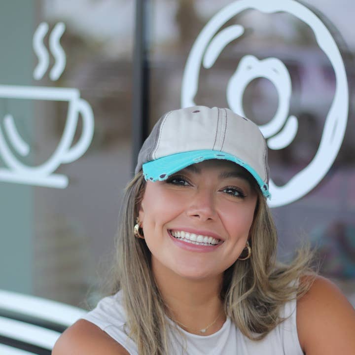 BGE Beige, Brun och Turkos Distressed Hat för wholesale på Faire0