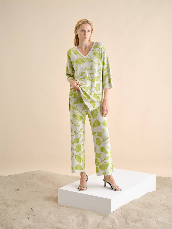 GUIMANOS - Wholesale Top & Pant Set (NOT Loungewear) - Women's - Flowers Set Trousers