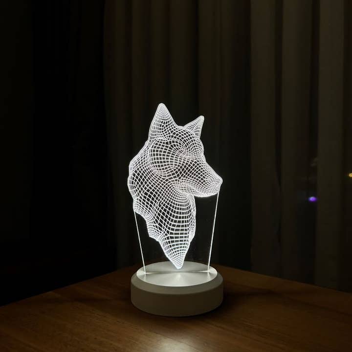 STUDIO BYLAMP – wholesale Accent-/skrivbordslampa – Wolf Head Led Lampa | Dagsljus Färg Trä