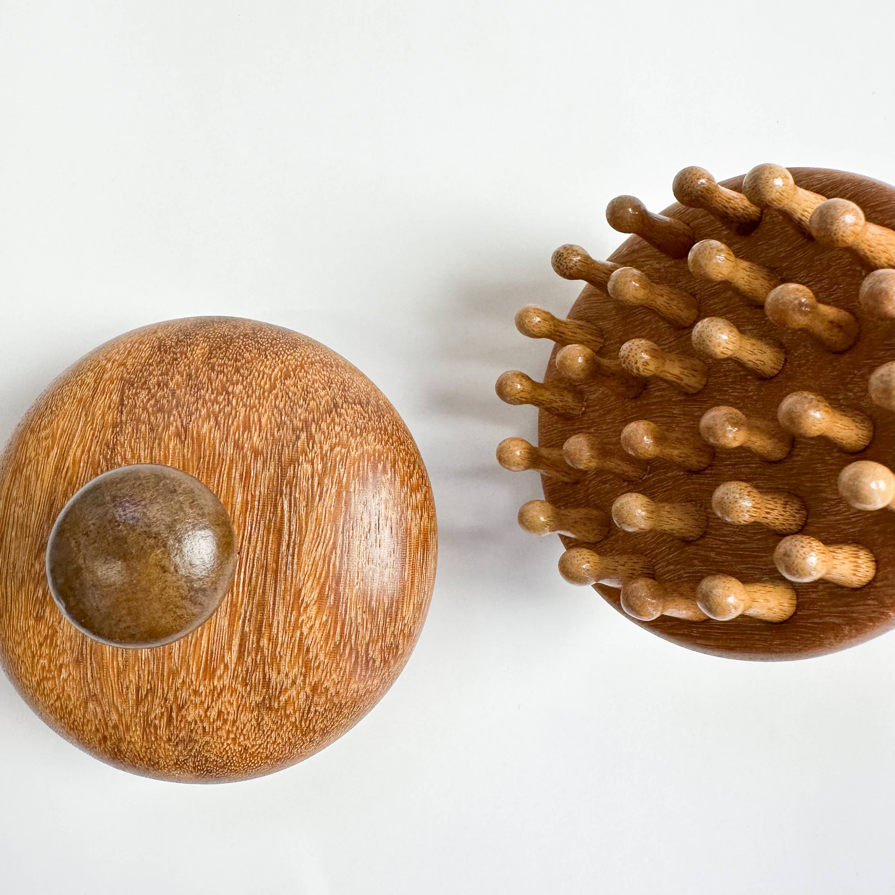 Smile Boutiques - Wholesale Head Scratcher/Massager - Natural Sandalwood Scalp Massager 8