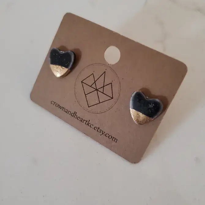 Crown & Heart – Engroshandel Ørestikkere – Heart Stud Øreringe2