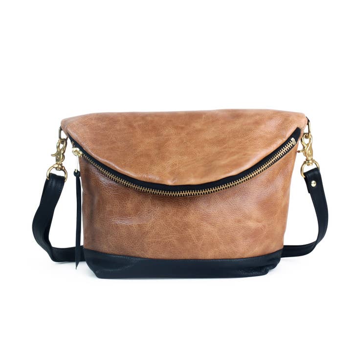 Messager Kaia Tayler pour la vente par Rais Case