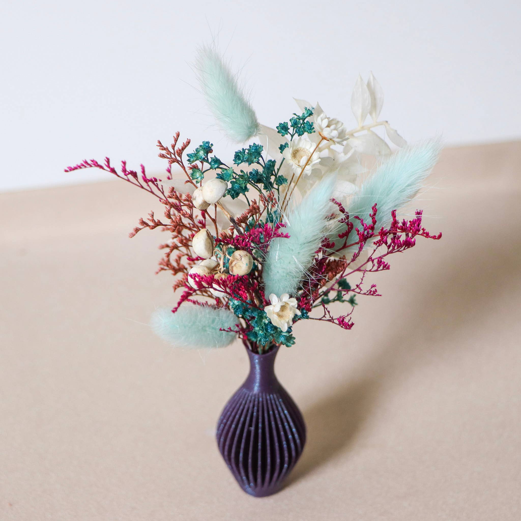 Central Market Flowers - Wholesale Dried/Pressed Flowers - Bitty Bloom Magnets - Assorted7