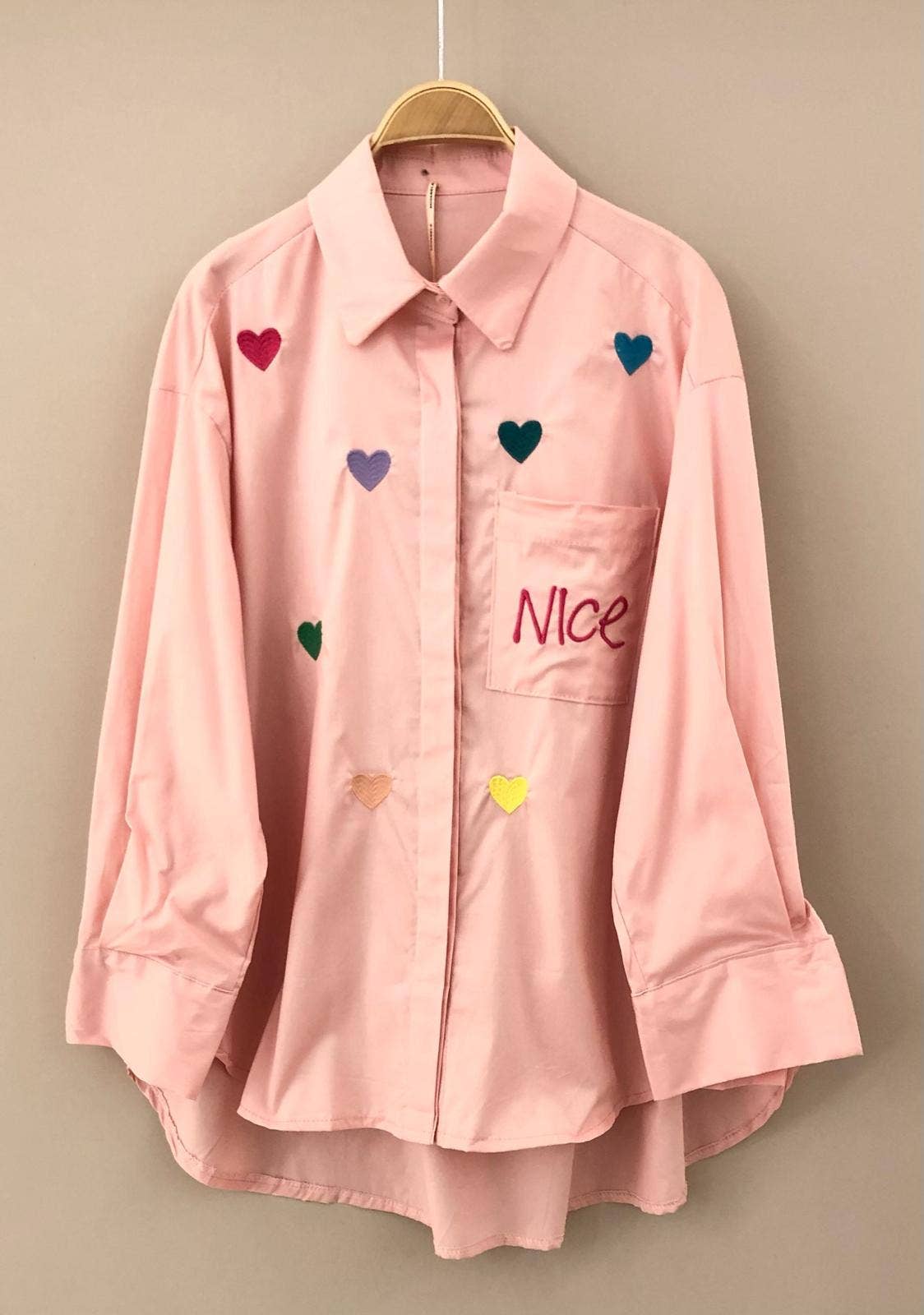 SWEET MAGIC MODA Y COMPLEMENTOS - Wholesale Button Down Shirt - Women's - OVERSIZED LONG SLEEVE SHIRT WITH EMBROIDERED DETAILS1