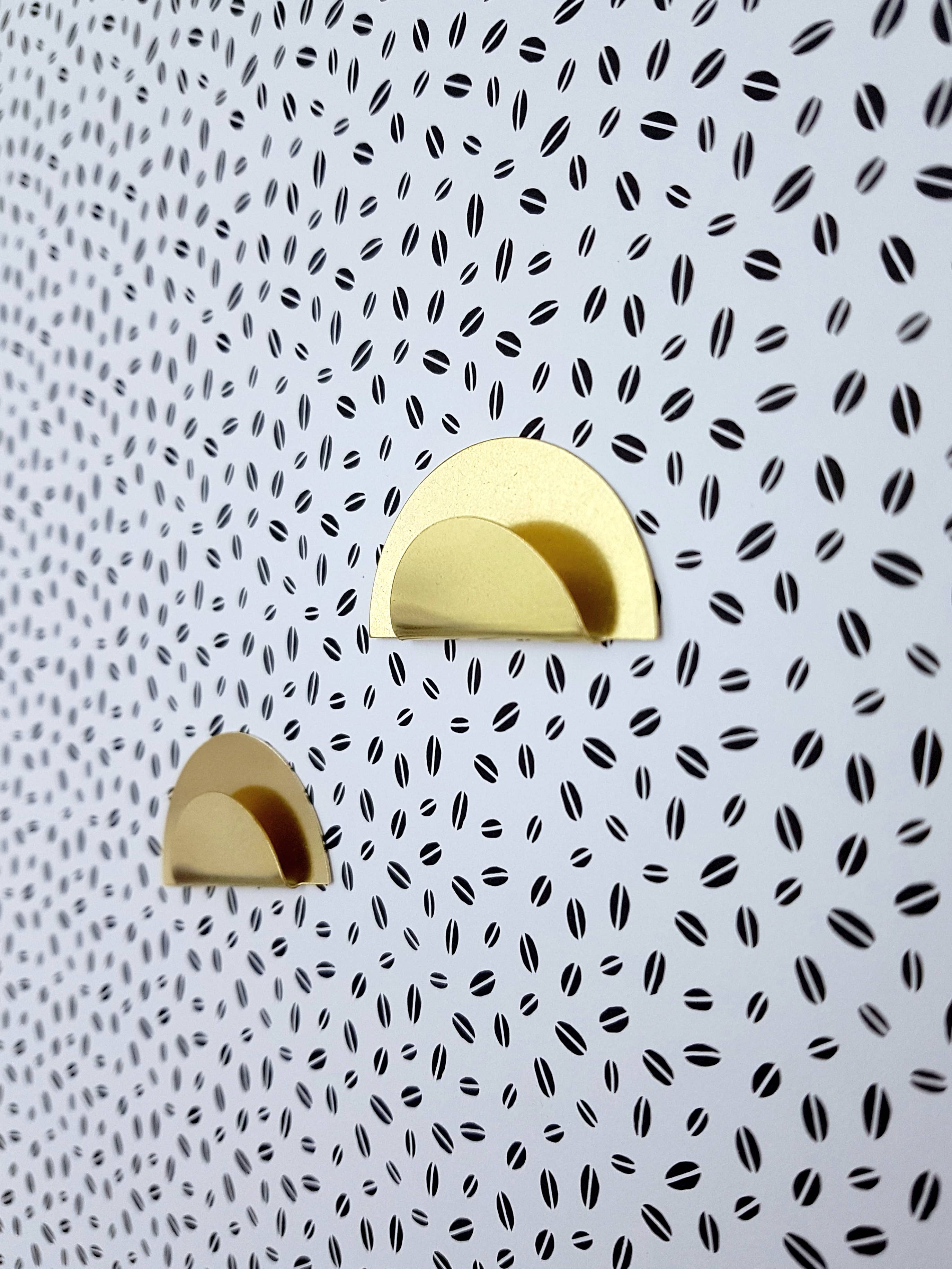 Delphine Plisson - Vendita all'ingrosso Espositori e vetrine per gioielli - Portagioie in ottone1