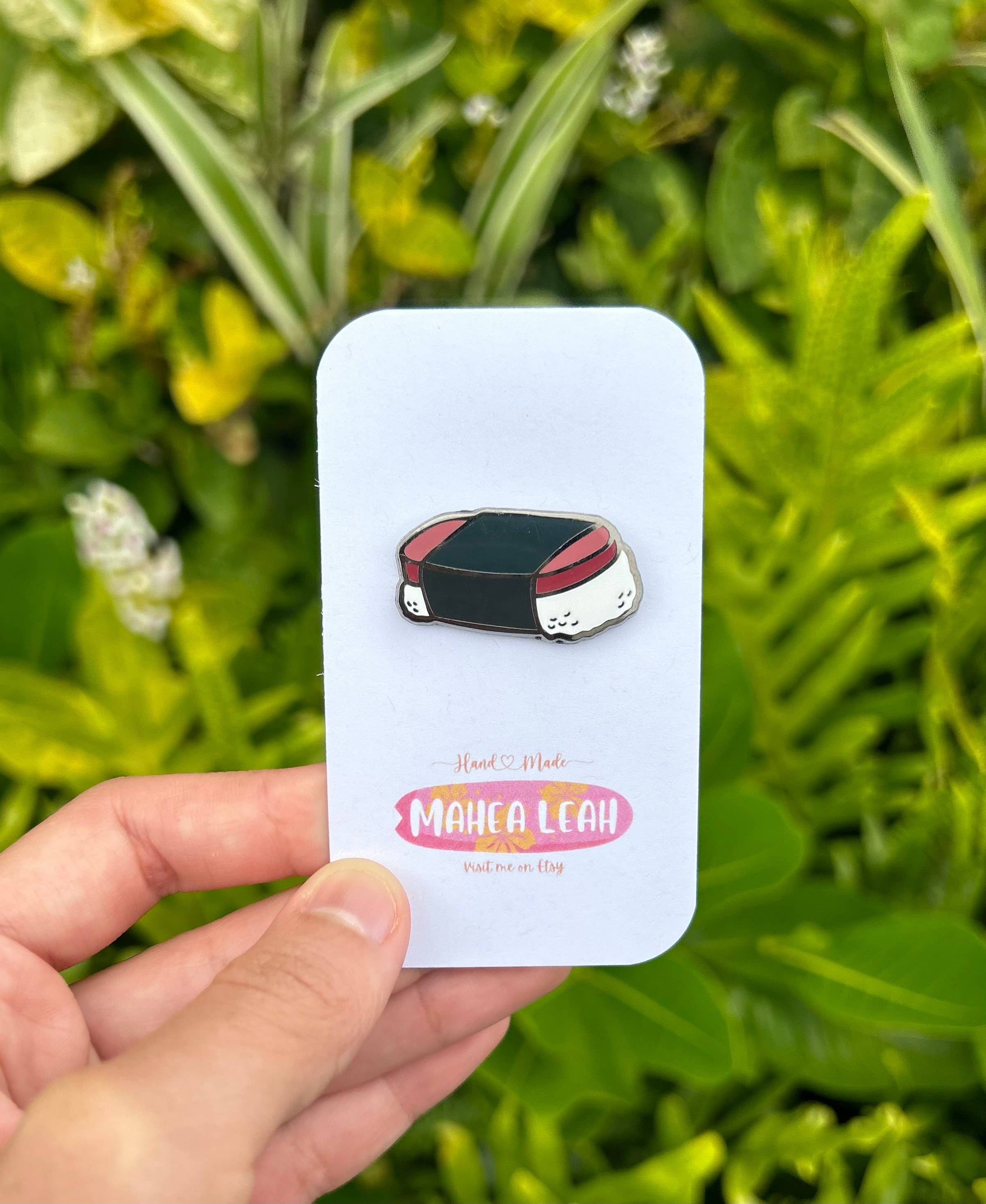 Mahea Leah - Wholesale Lapel Pin/Button - Spam Musubi Enamel Pin – Hawaiʻi Snack Culture Icon1