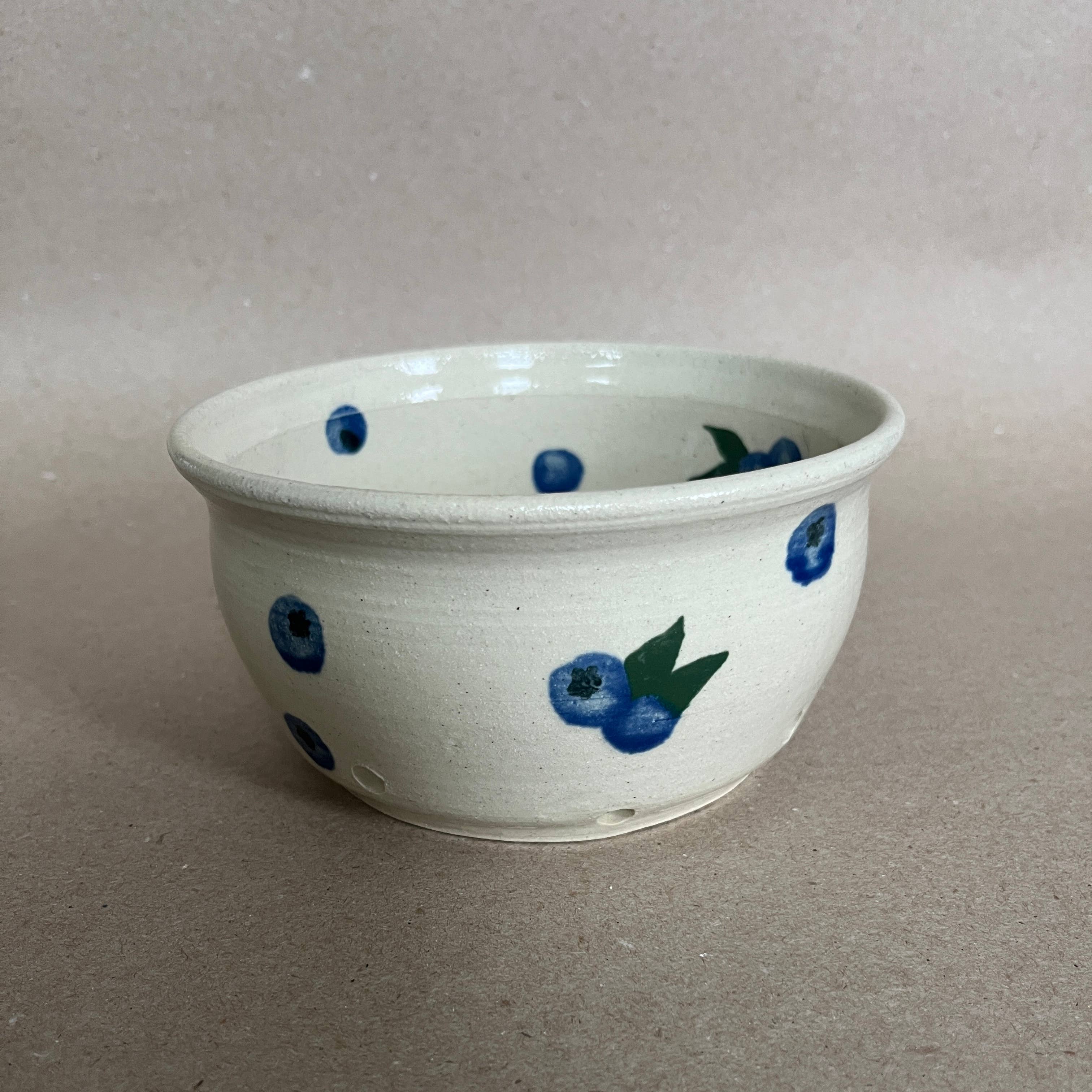 Ninth House Goods - Wholesale Colander - Blueberry Berry Bowl Colander2