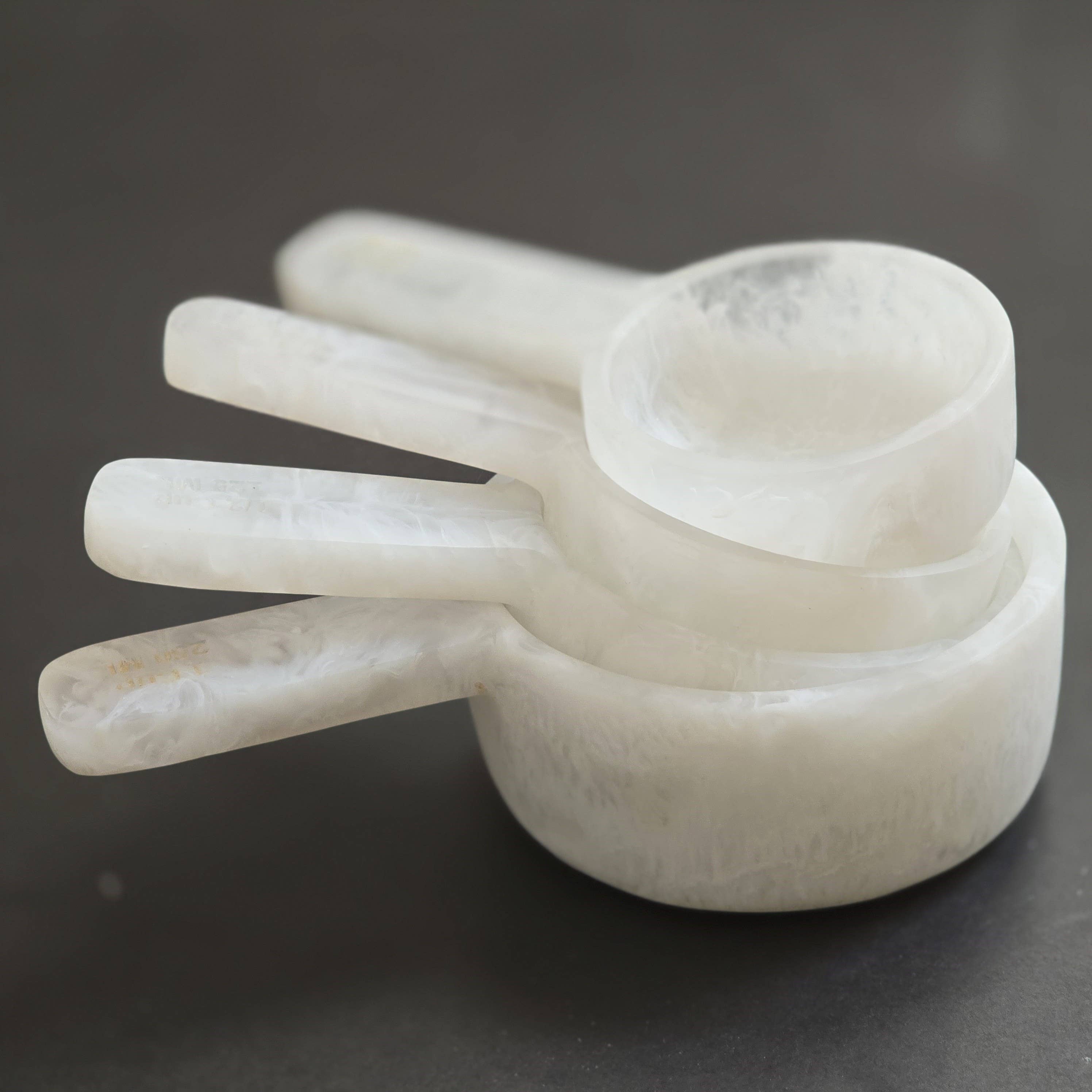 Gibb & Daan - Vente Verre à mesurer - Tasses à mesurer en résine coulée à la main - Cadeaux de cuisine, pâtisserie0