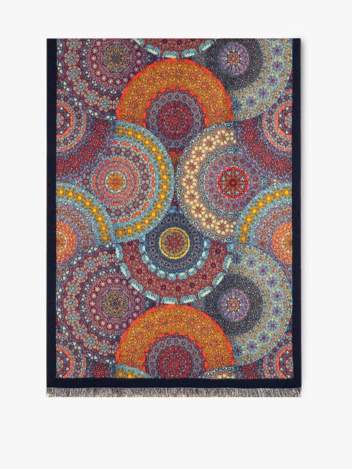 Écharpe Premium Cercles de Fleurs Chevauchants pour la vente par Original USA