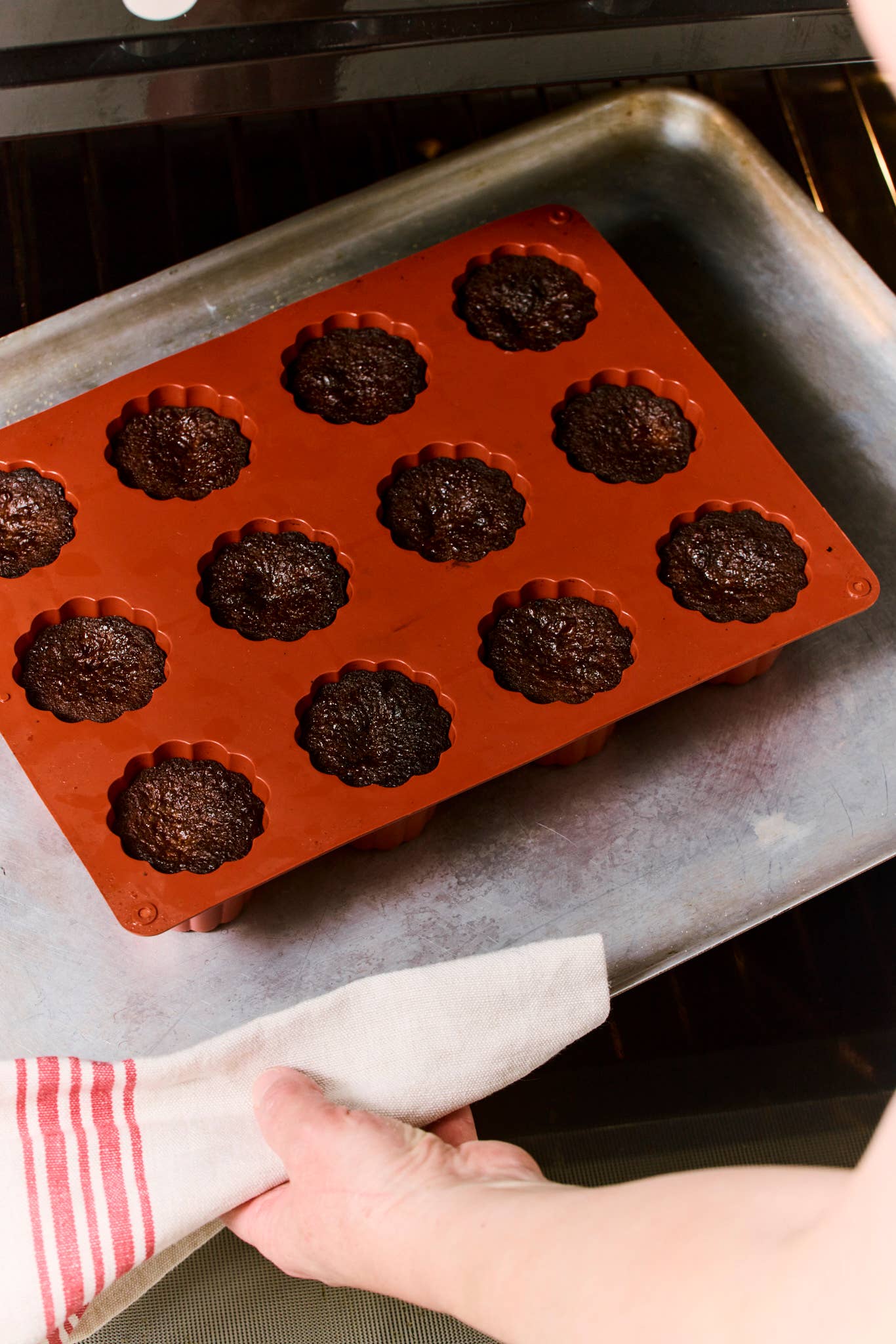 By Josephine - Wholesale Cake mix - Cannelé - Refill Dark Chocolate1