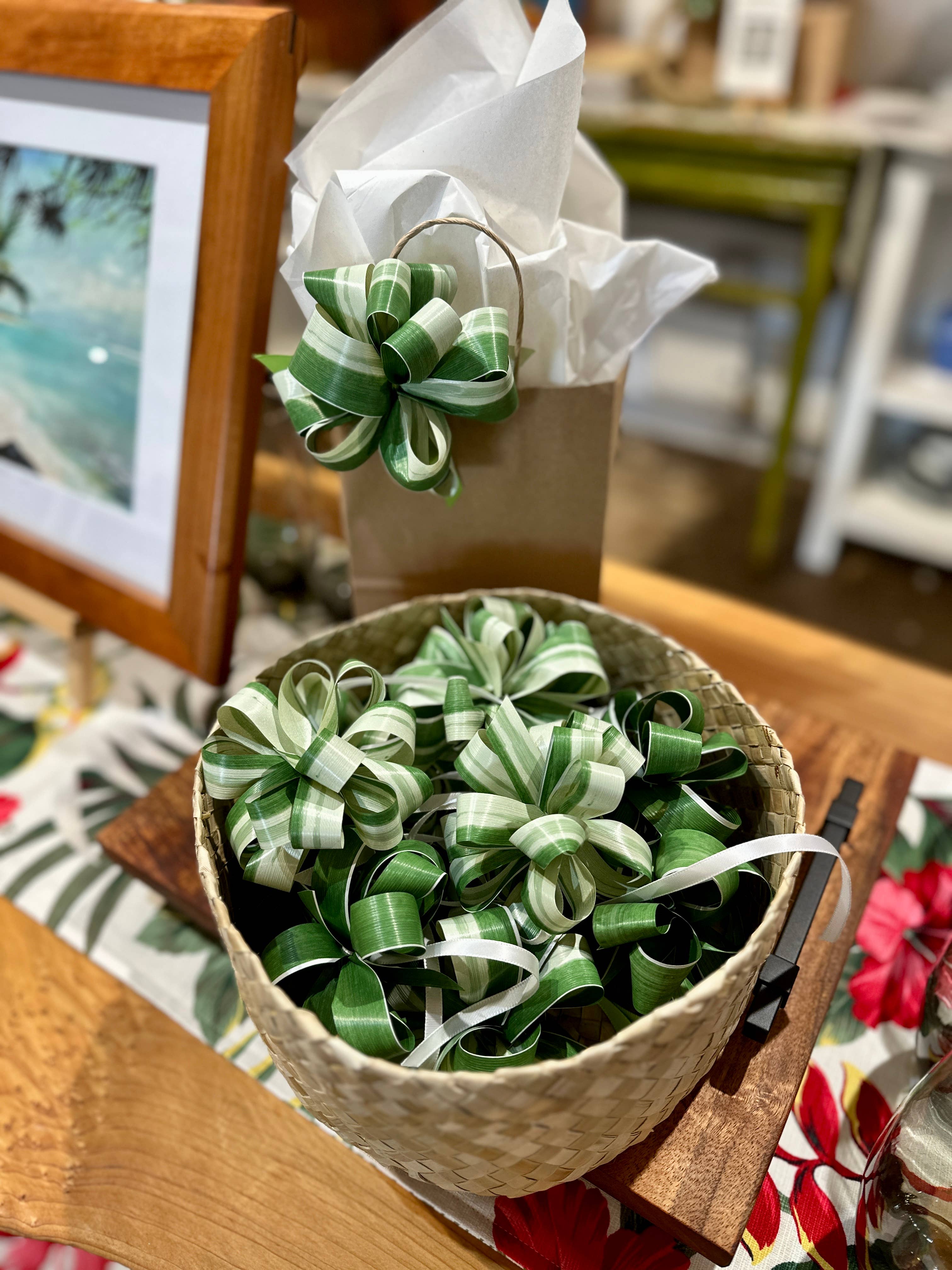 Handmade Aloha Kauai - Wholesale Bow - Gift Wrapping - Handmade Ti Leaf Bows1