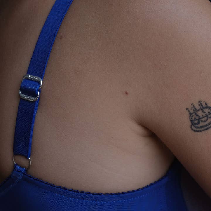 Amour d'Agnette - Wholesale Bra - Women's - Kim High Neck Sheer Lace Underwire Bra2