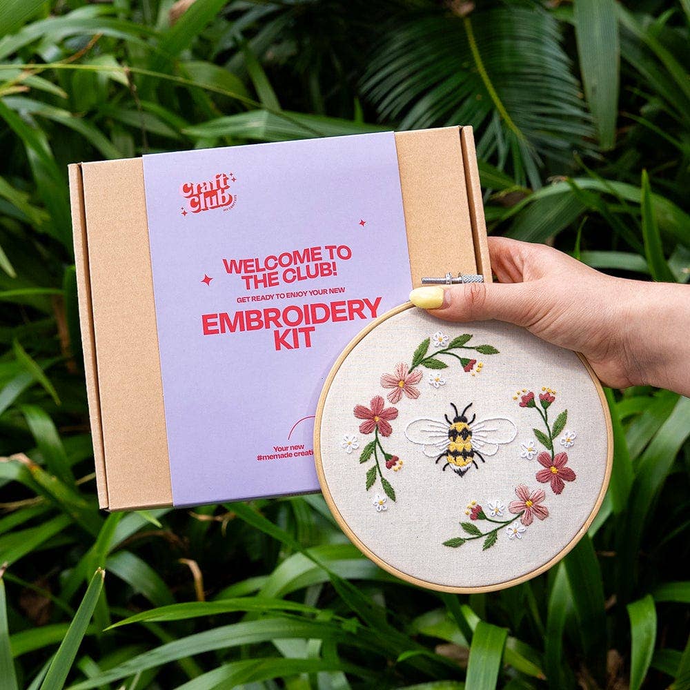Craft Club - Wholesale Embroidery/cross-stitch supplies - HONEY BEE - Embroidery Kit2