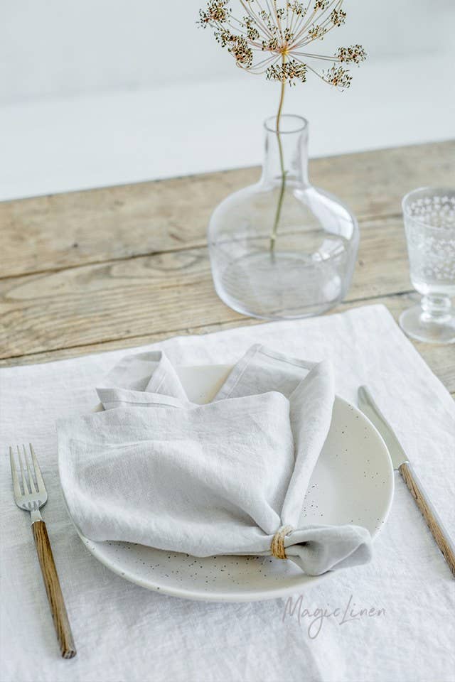 MagicLinen (We handle U.S. import procedures for you) - Wholesale Dinner & Cloth Napkin - Set of 2 linen napkins in various colors | Table decor0