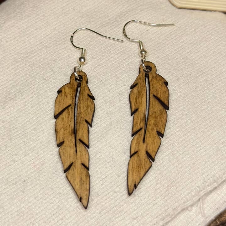 Plumes pour la vente par Algoma Handcrafted