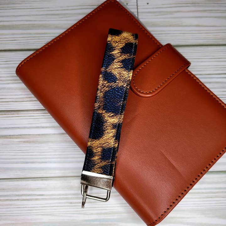 Cheetah Kunstleder Schlüsselanhänger | Handgelenktasche | Zubehör für den Großhandel von Niccolagio