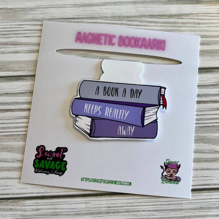Keep Reality Away, marque-page magnétique pour la vente par Graceful Darkness, LLC