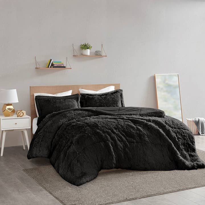 Olliix - Wholesale Bedding Set - Shaggy Fur 3-Piece Comforter/Duvet Cover Set, Black