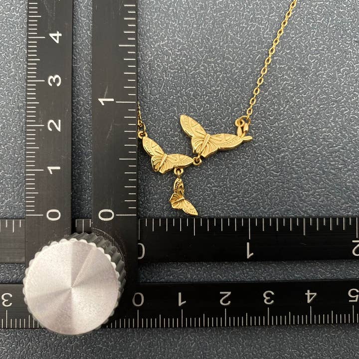 Mio Queena - Wholesale Pendant/Charm Necklace - Butterfly Swarm Charm 18K Gold-plated Necklace3