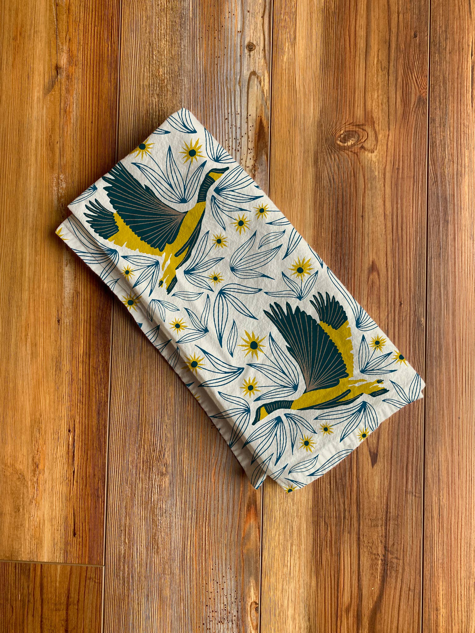 Rebecca Jane Woolbright - Wholesale Tea Towel - Wingspan Tea Towel - Holiday Kitchen Linen & Decor1