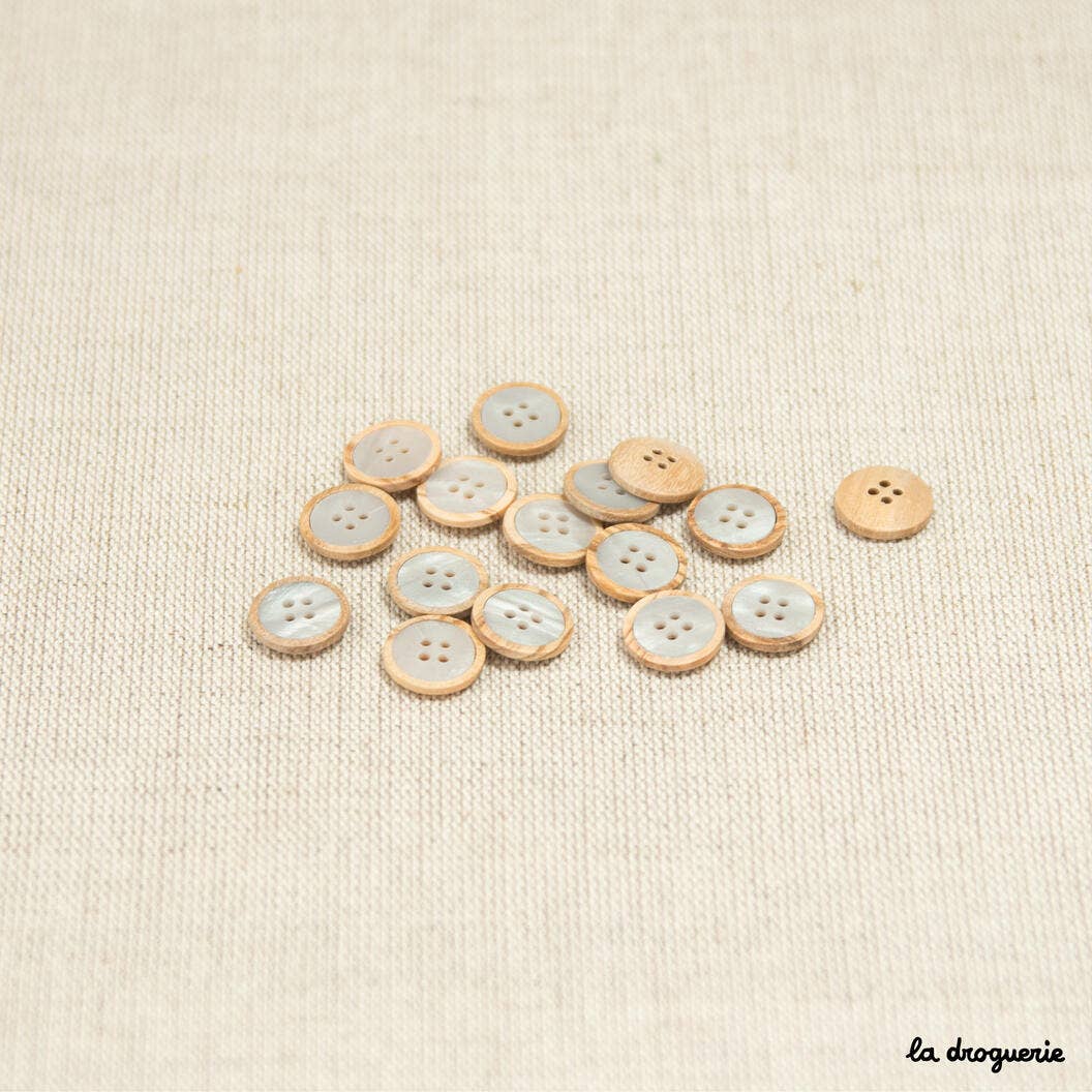 LA DROGUERIE - Wholesale Sewing Button/Snap - 13 mm Saloon 4-hole button1