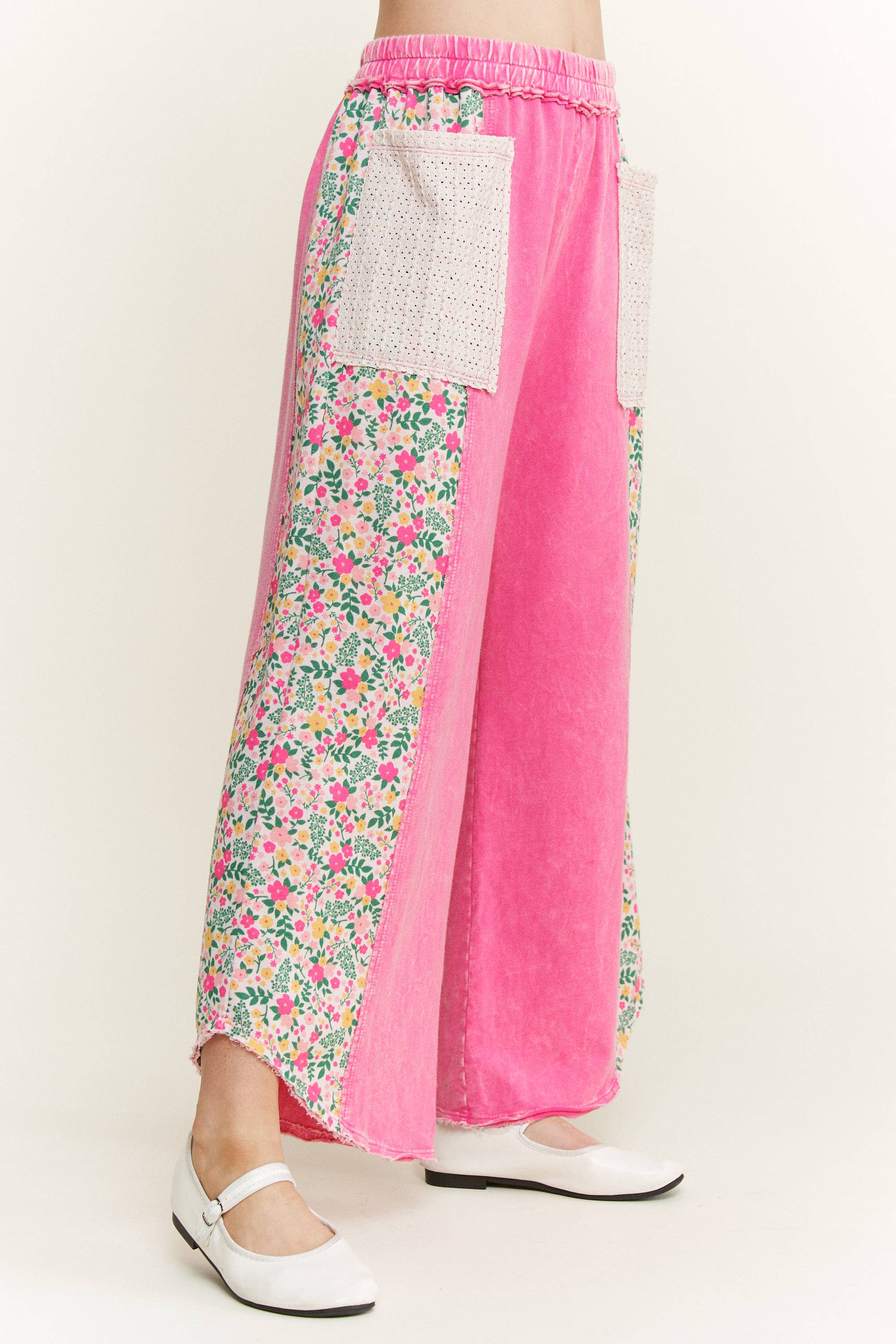 J.Her – wholesale Byxor - Dam – Mineraltvättade blommiga sidokortade byxor HP653916