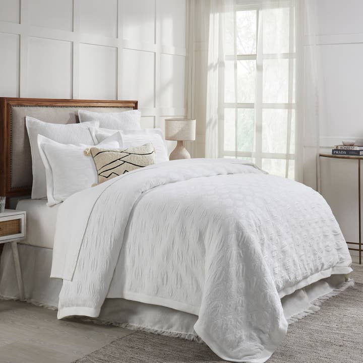 India's Heritage – wholesale Duvet cover – Chloe Duvet Cover and Shams, White 1