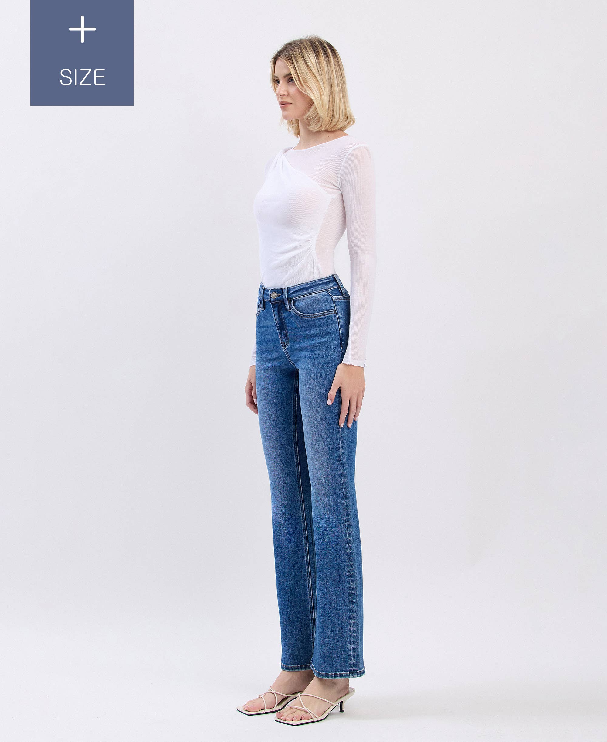 RADIANTE JEANS A ZAMPA A VITA ALTA CON CONTROLLO DELLA PANCIA TAGLIA FORTE LV1545-P in vendita all'ingrosso su Faire7