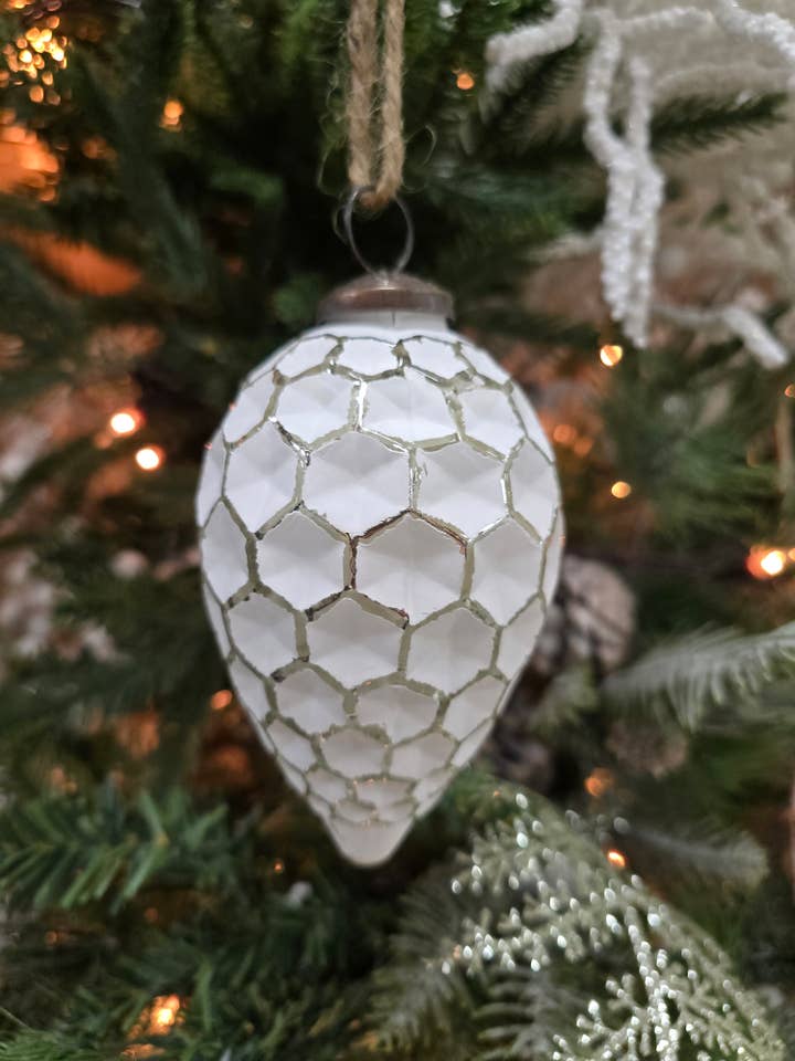 Small Wintery Honeycomb 4x3x3in for wholesale by Wholesale Home Decor