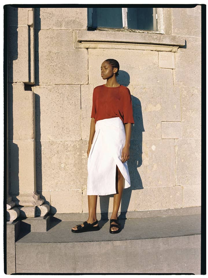 Calma skirt linen for wholesale by Ida & Volta