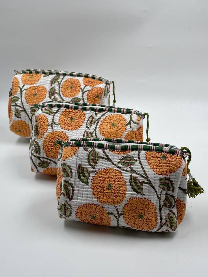 100% cotton quilted washbag set of 3 small medium n large for wholesale by Funky Yak Ltd