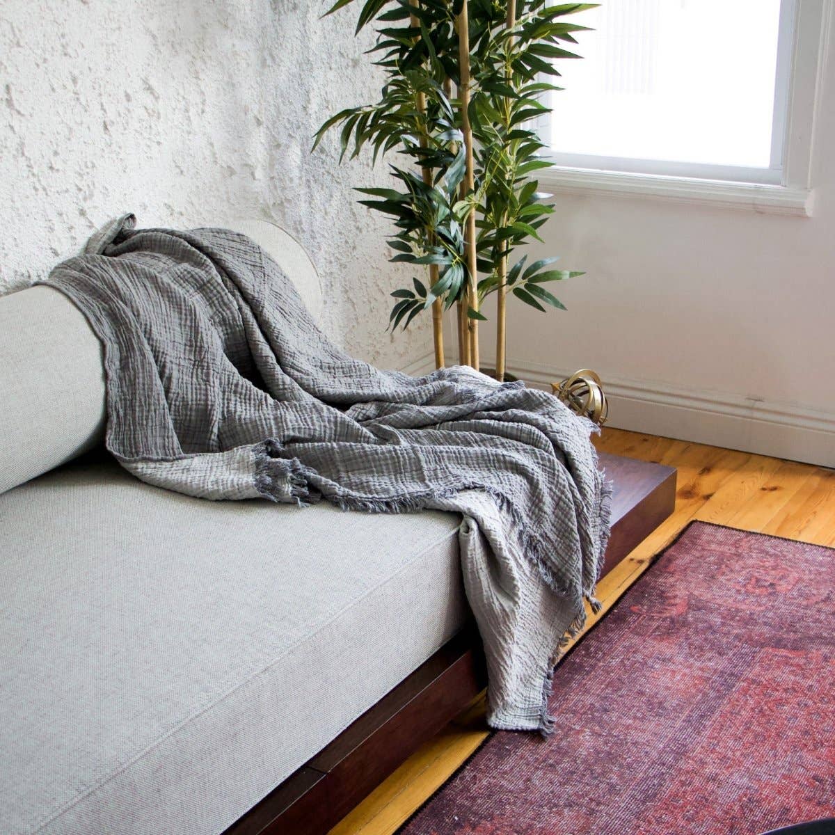 Primitive – wholesale Throw blanket – Carignan Reversible Gauze Muslin Throw Plaid Blanket W018