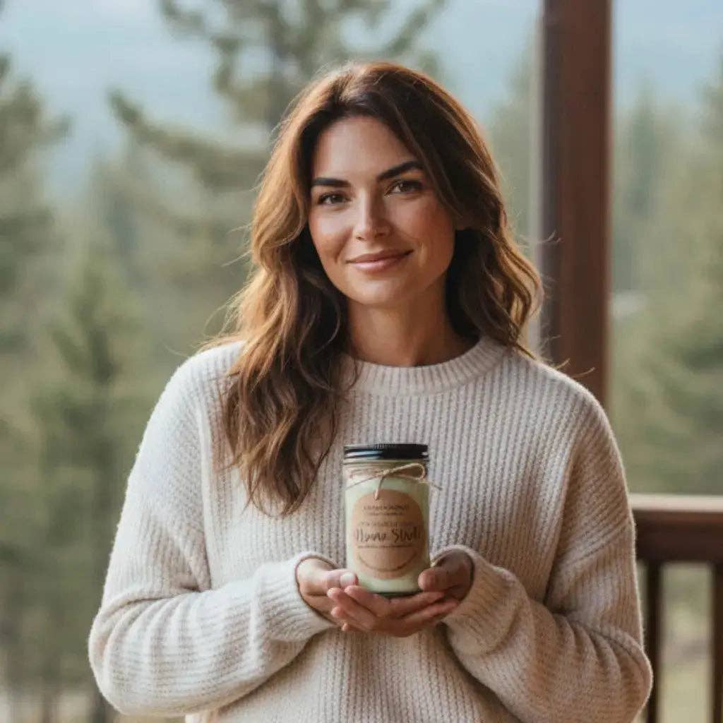 LUXXE Candles – Vela em jarro/copo por atacado – Vela Passeio Alpino | Vela de Soja Orgânica1