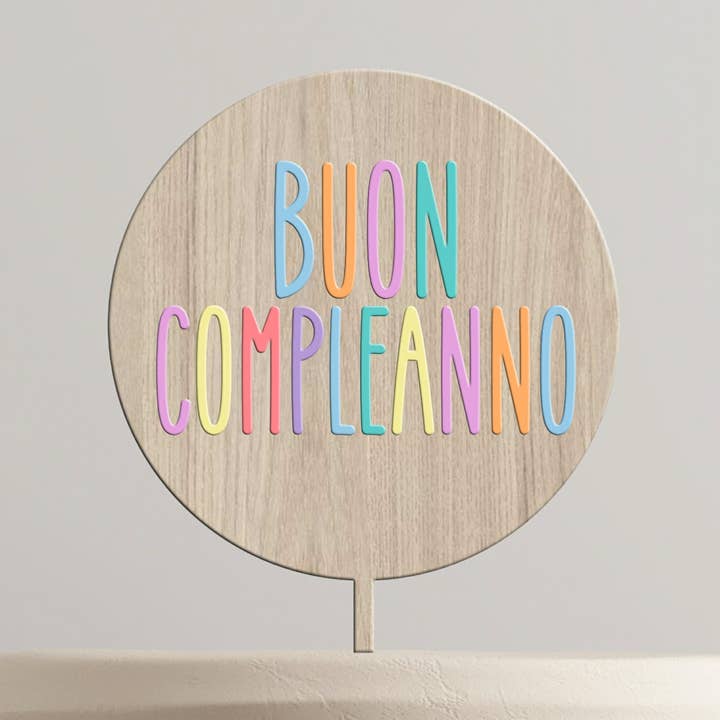 Buon Cumpleanno tårtdekoration i MDF + Pastellakryl för wholesale av Adorei