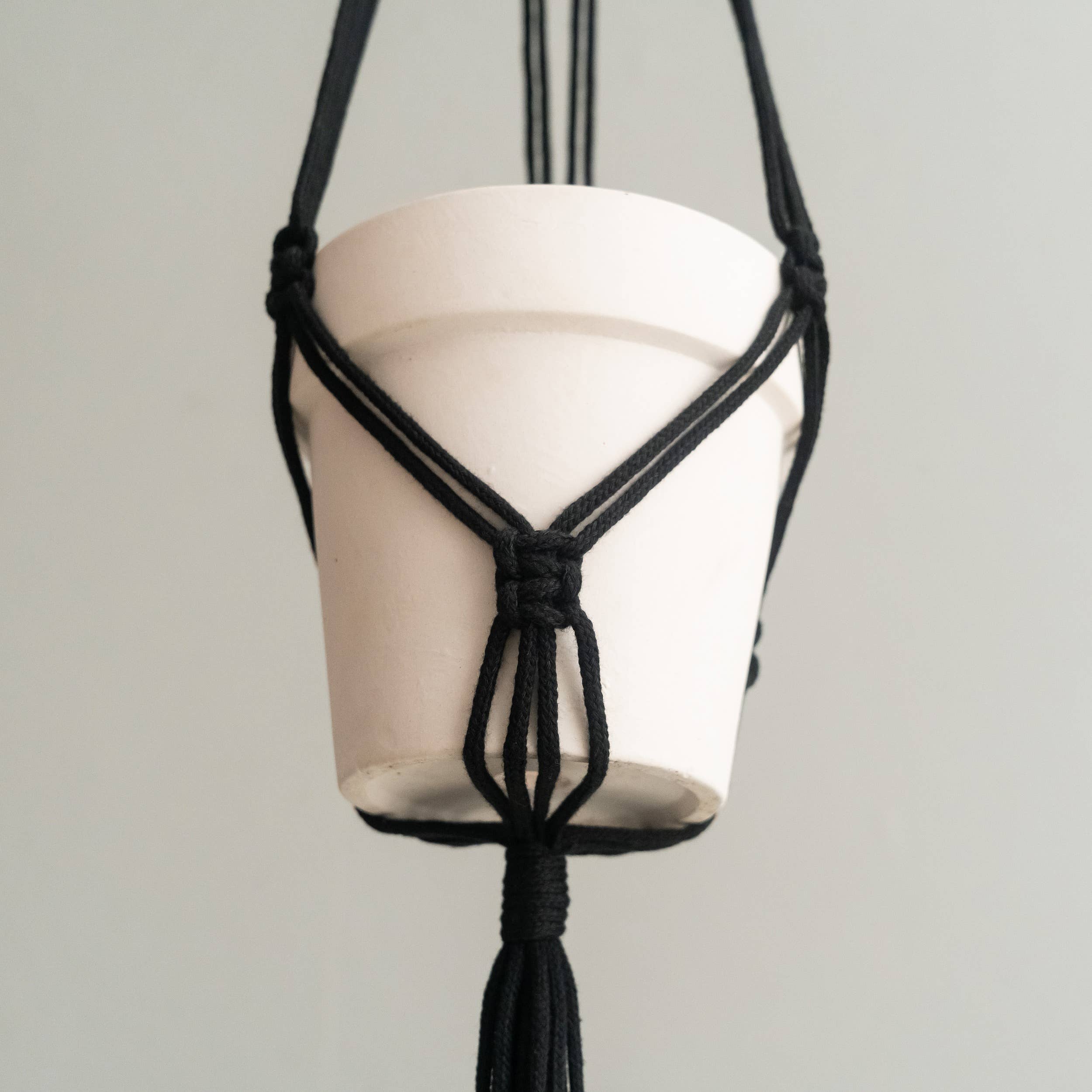 BeanDaikon – Engroshandel Hængende plantekasse – Gotisk Macramé Planteophæng Halloween Dekoration I9814