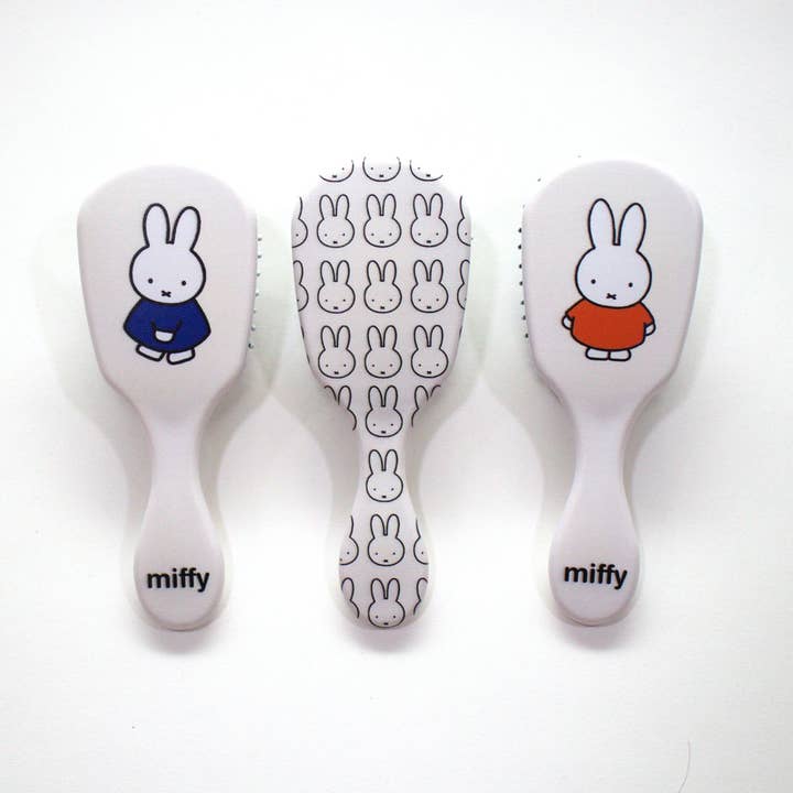 Yuko B - Wholesale Hair Brush/Comb Set - Kids & Baby - Display of 15 Miffy Brushes I Collection ©Mercis Bv3