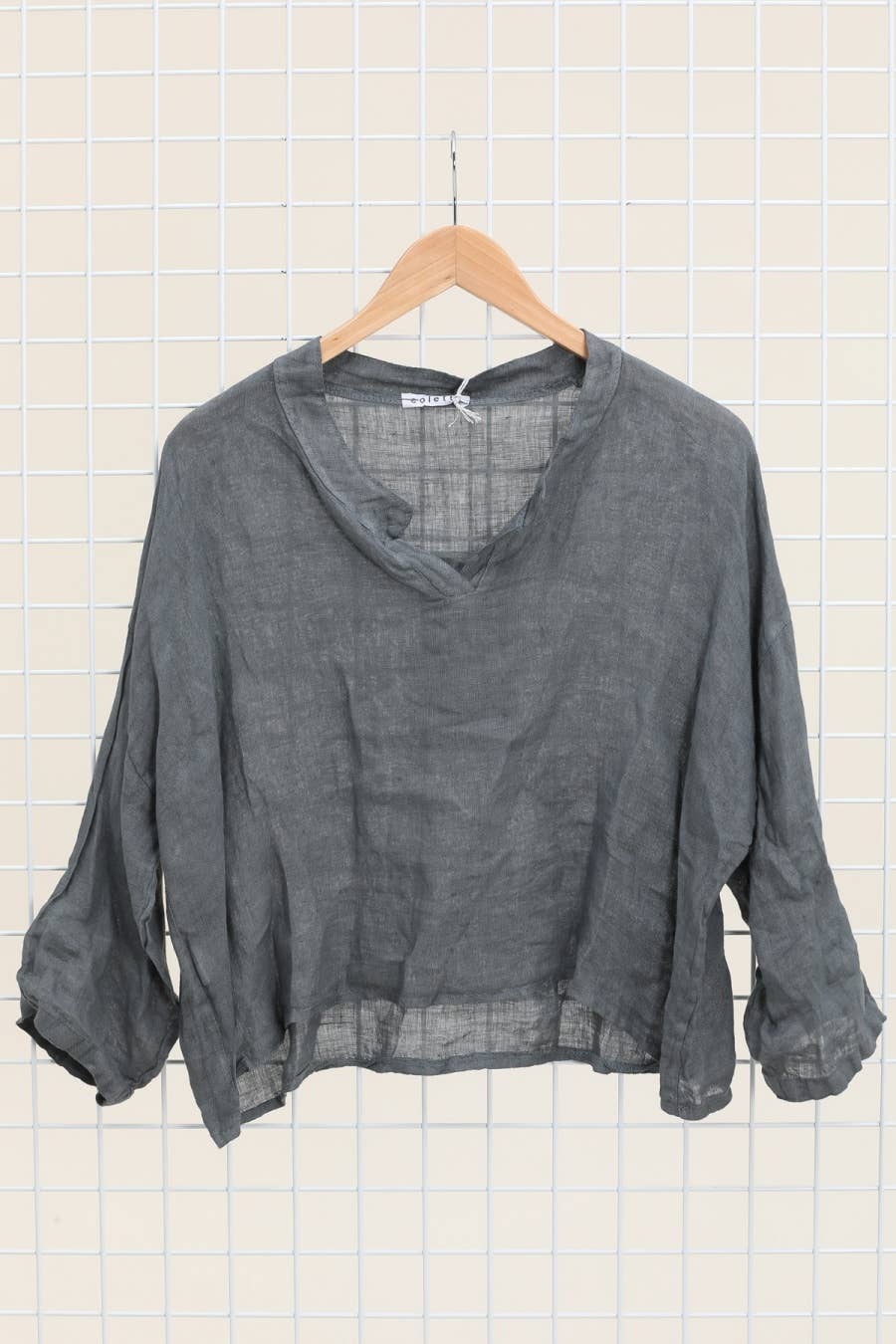 la maison des fibres naturelles - Wholesale Blouse - Dames - Linnen top met v-hals 23100, 100% linnen25