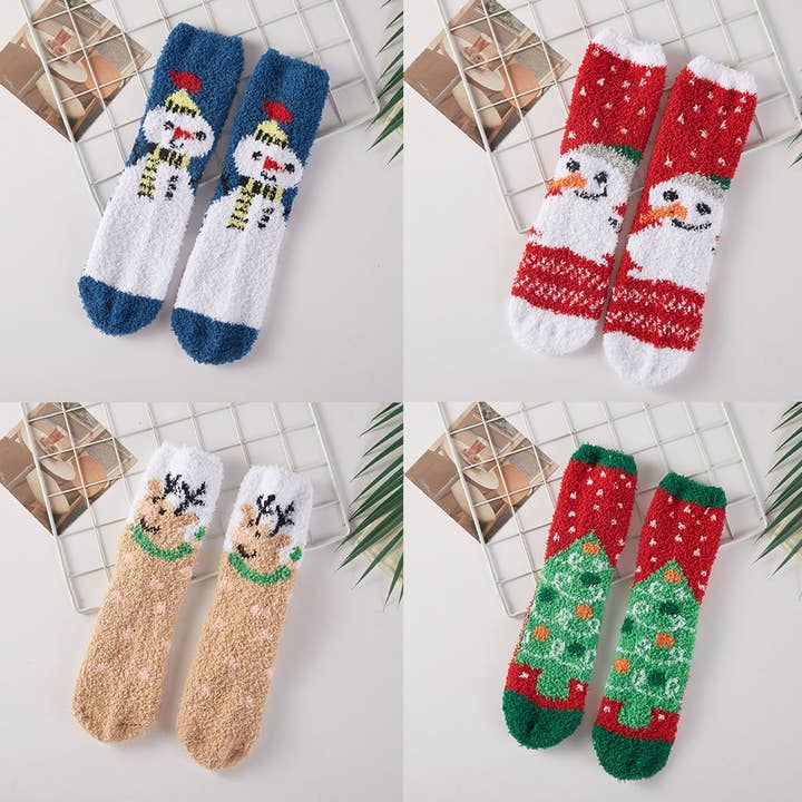 Sensibling Corp. - Wholesale Socks – Women's - 6Pairs - Fuzzy Christmas Socks Set1