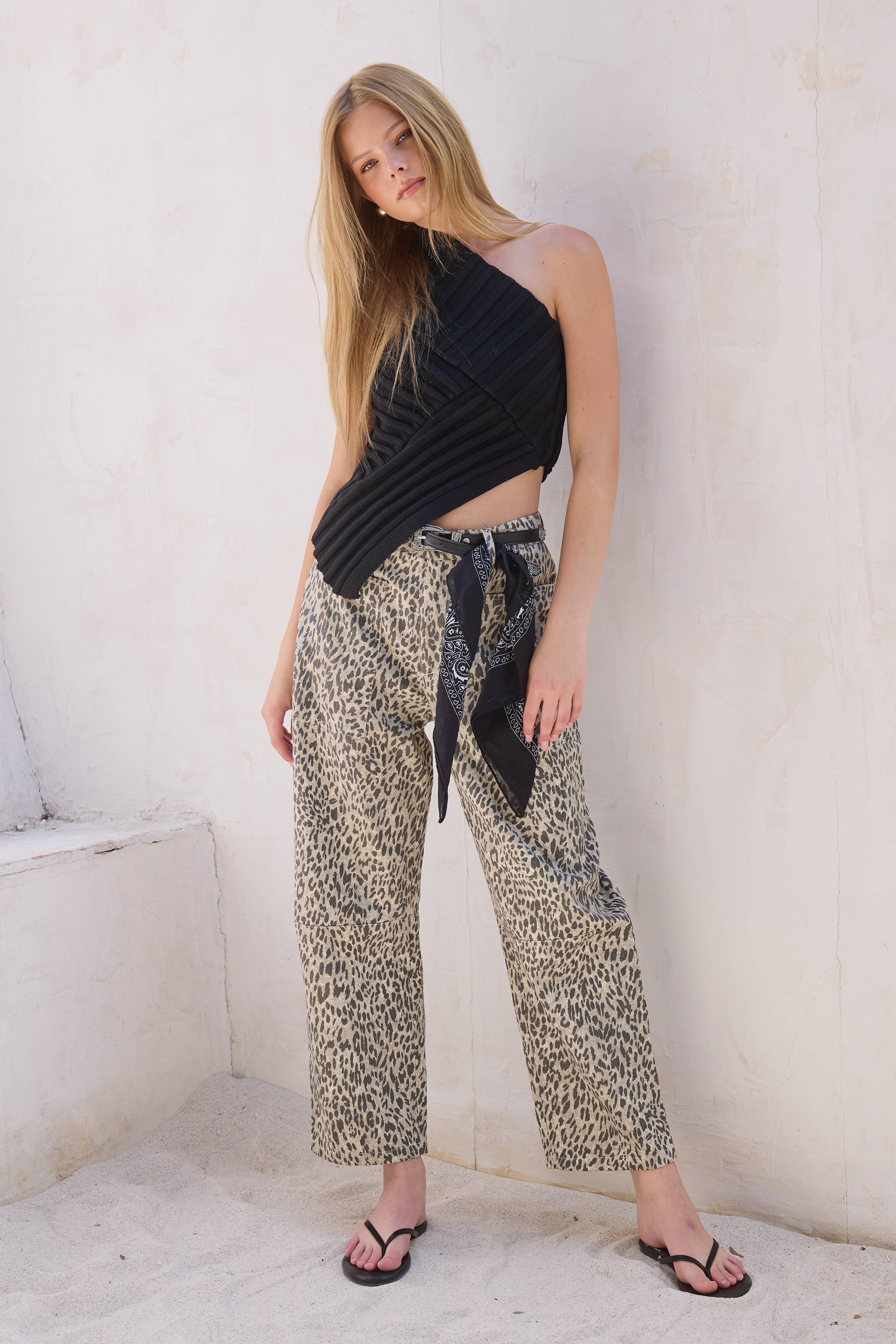 Mimosa - Wholesale Jeans - Women's - Leopard Print Barrel Leg Denim Jeans8