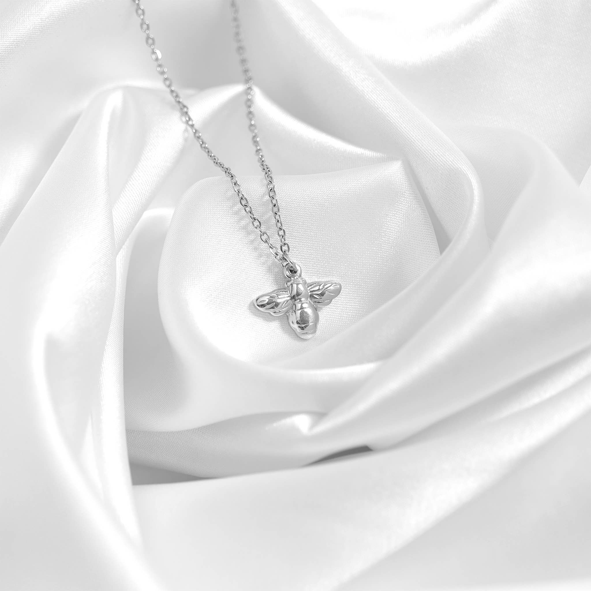 WJW - Wholesale Individual Charm/Pendant - 18K Gold PVD Stainless Steel Bee Charm5