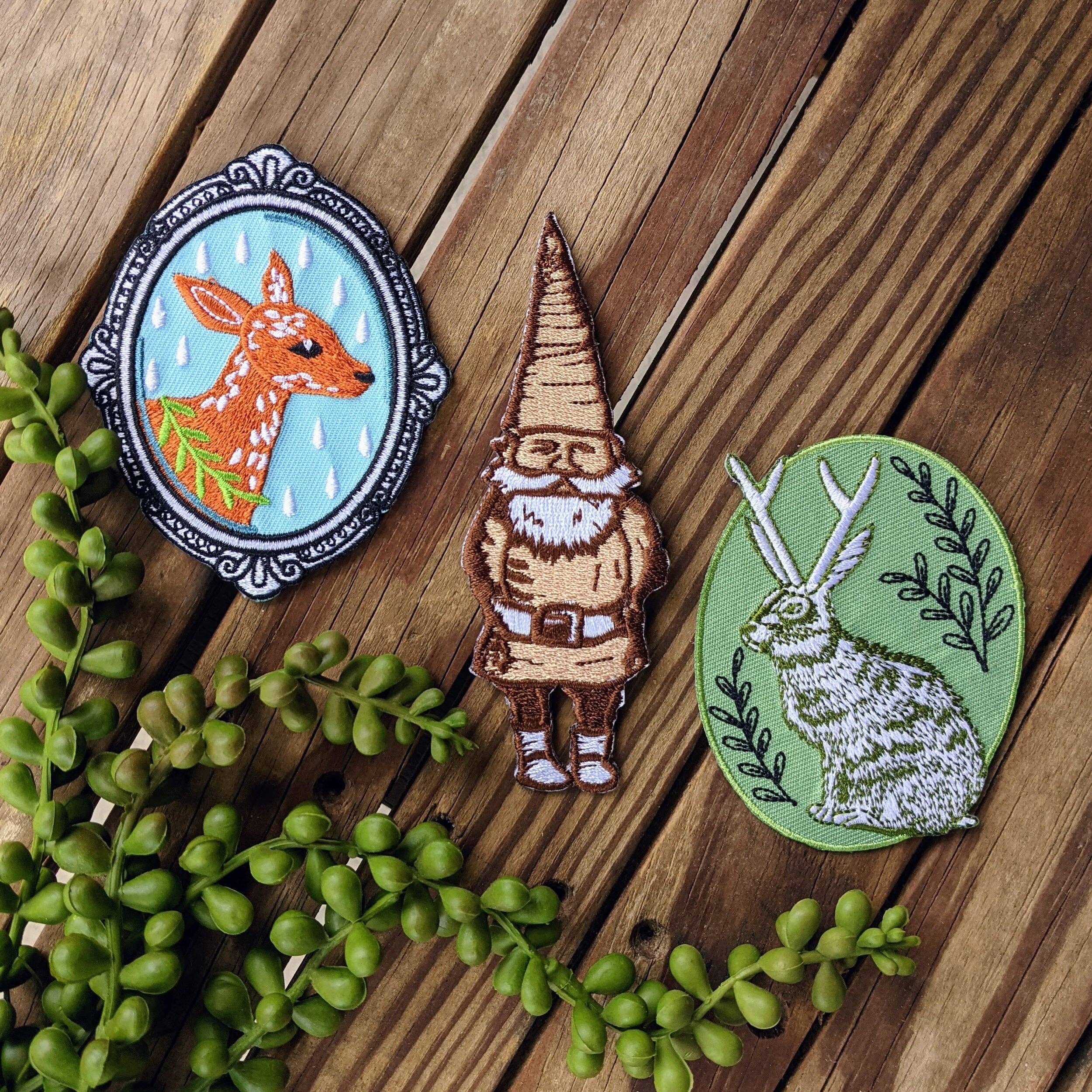 ilikesara | art + goods - Vendita all'ingrosso Toppe - toppa termoadesiva | gnomo - marrone e beige 4,5" x 1,6"1