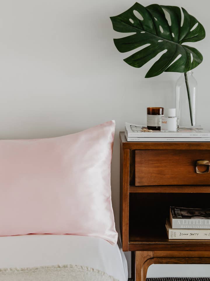 Pure Silk Pillowslip - Dawn Pink for wholesale by Silkberry