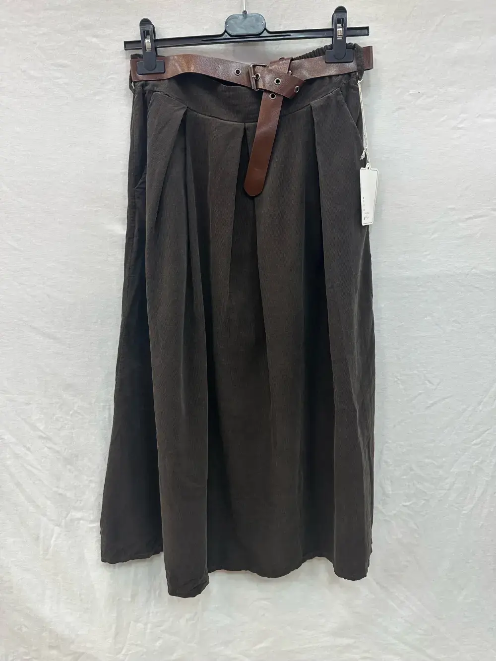 Mimi & Gogo - Wholesale Skirt - Women's - Velvet Skirt With Belt @8855_JuVCeinture4