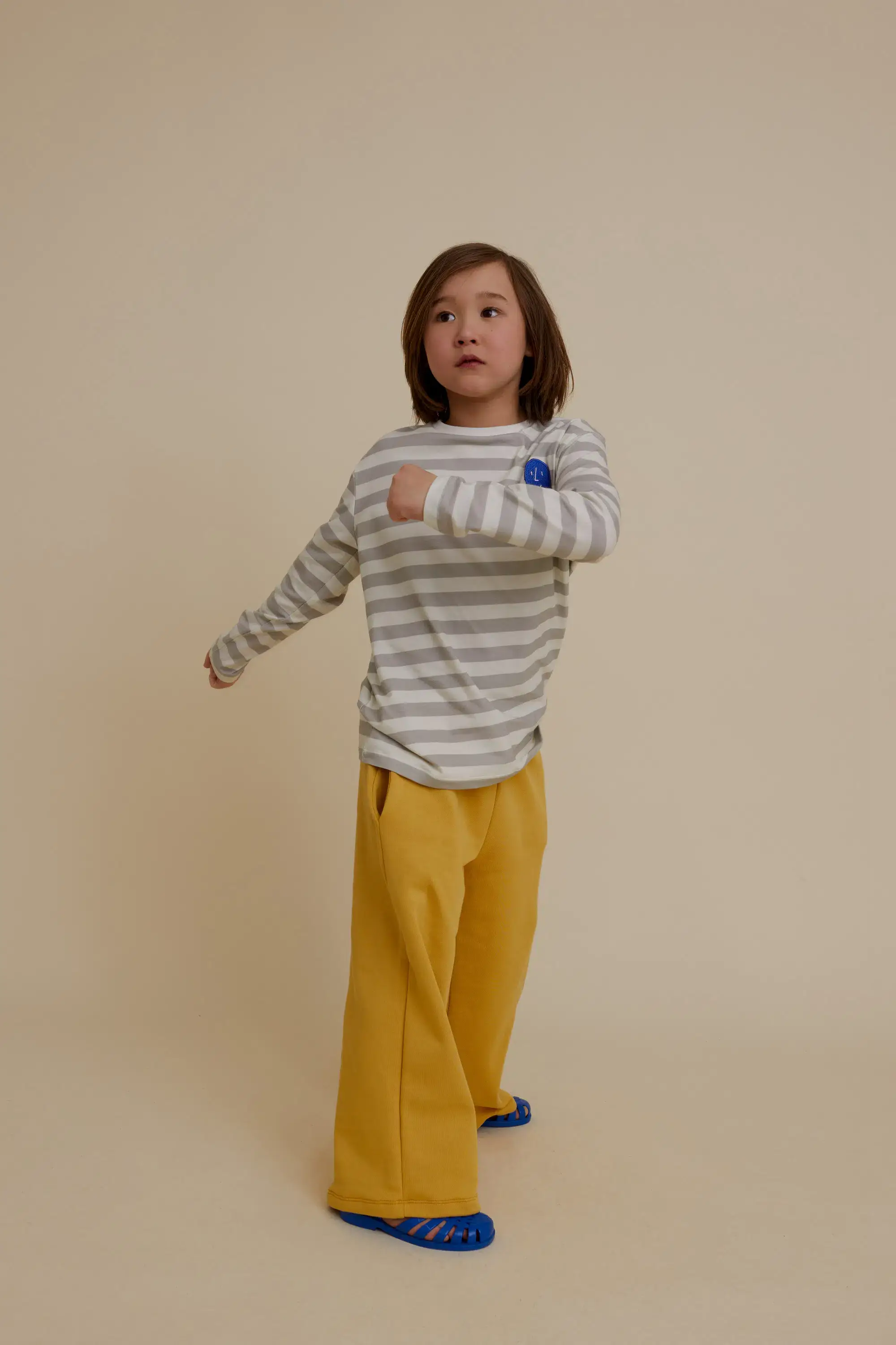 Gelb WEITE HOSE AUS BIO-BAUMWOLLE für den Großhandel auf Faire1