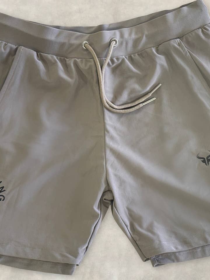 Cerus Biscuit Training Club 2.0 Pantaloncini 2-in-1 per la vendita all'ingrosso da parte di Cerus Clothing