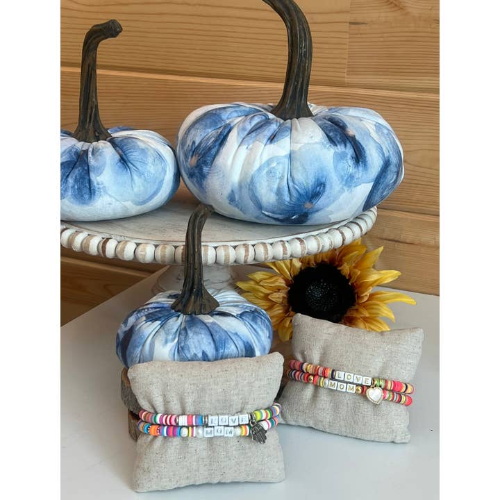 Leanne Bruce Co. - Wholesale Jewelry Set - Bracelet Duo MOM LOVE Handmade Stretchy Polymer Clay Disks6