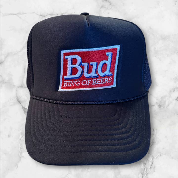 Casquette de camionneur King Of Beer pour la vente par Wilde roots