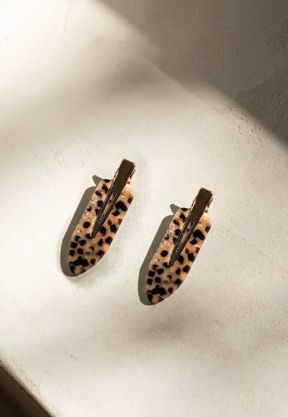 Peignee Paris - Wholesale Hair Clip - Women's - Leopard Hair Clips (pair)